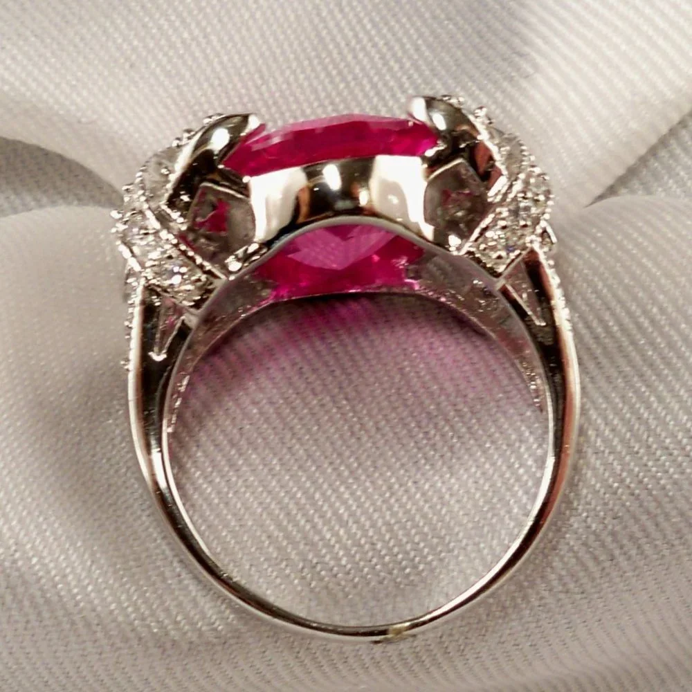 N/A pink oval